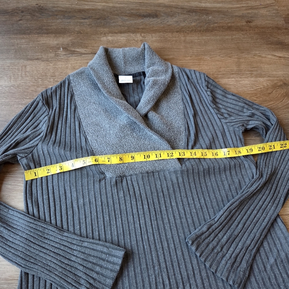 Nike Yoga Sweater Gray Luxe Ribbed Cover-Up Activewear Womens size Large - Picture 8 of 12